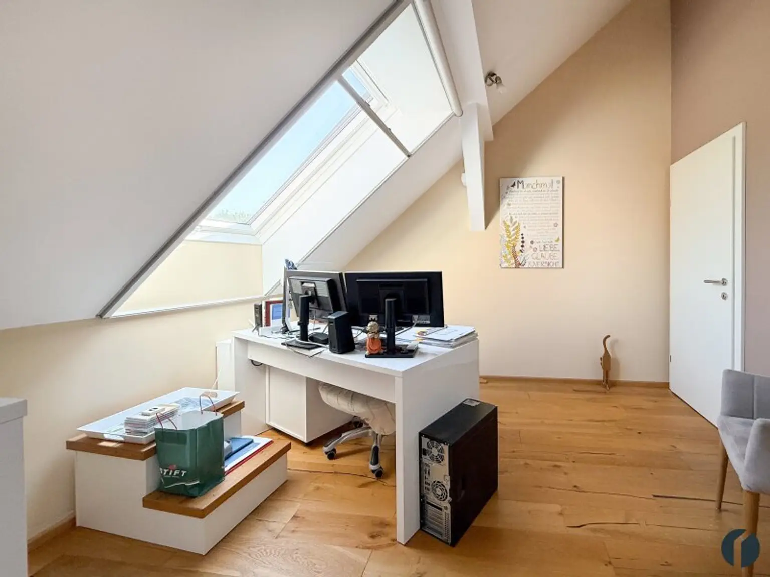 Büro im OG
