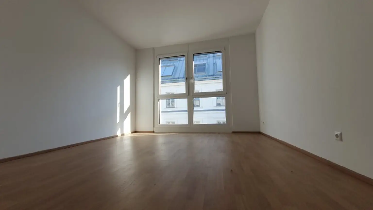 Beeindruckende Neubau Dachterrassenwohnung in Toplage mit Garage!