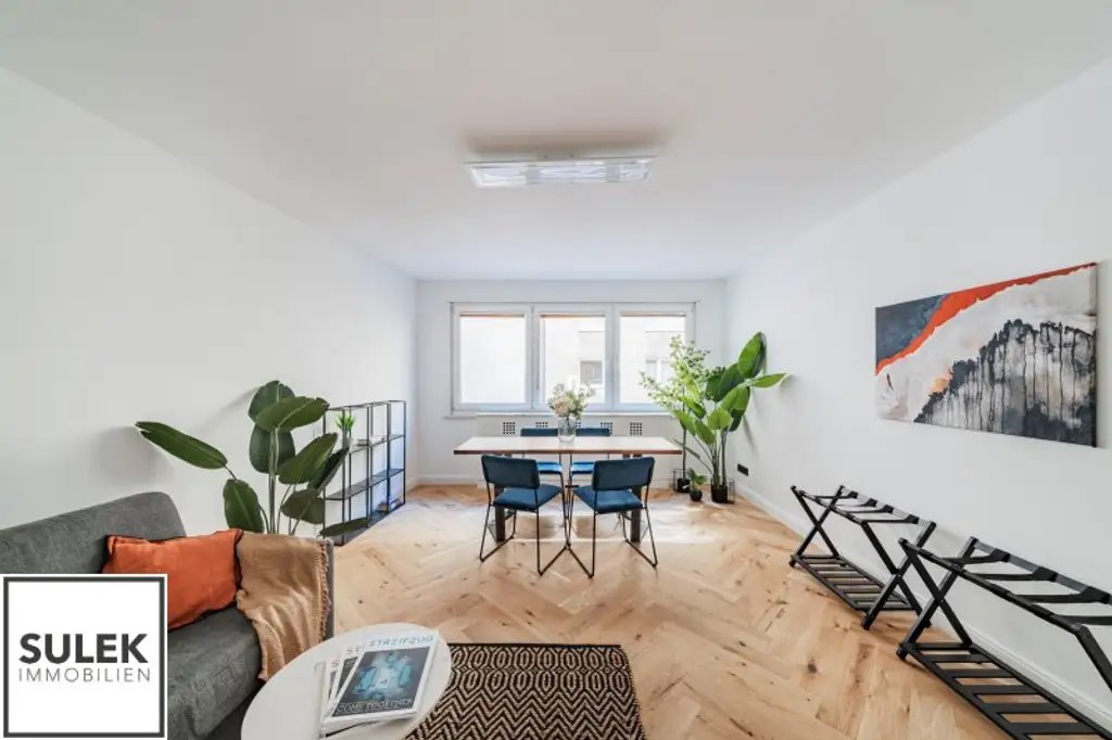 Ruhige, sanierte 3,5 Zimmer Wohnung mit Designer-Bad und Küche + Garage (optional!) in Mariahilf - beziehbar ab 01/26!