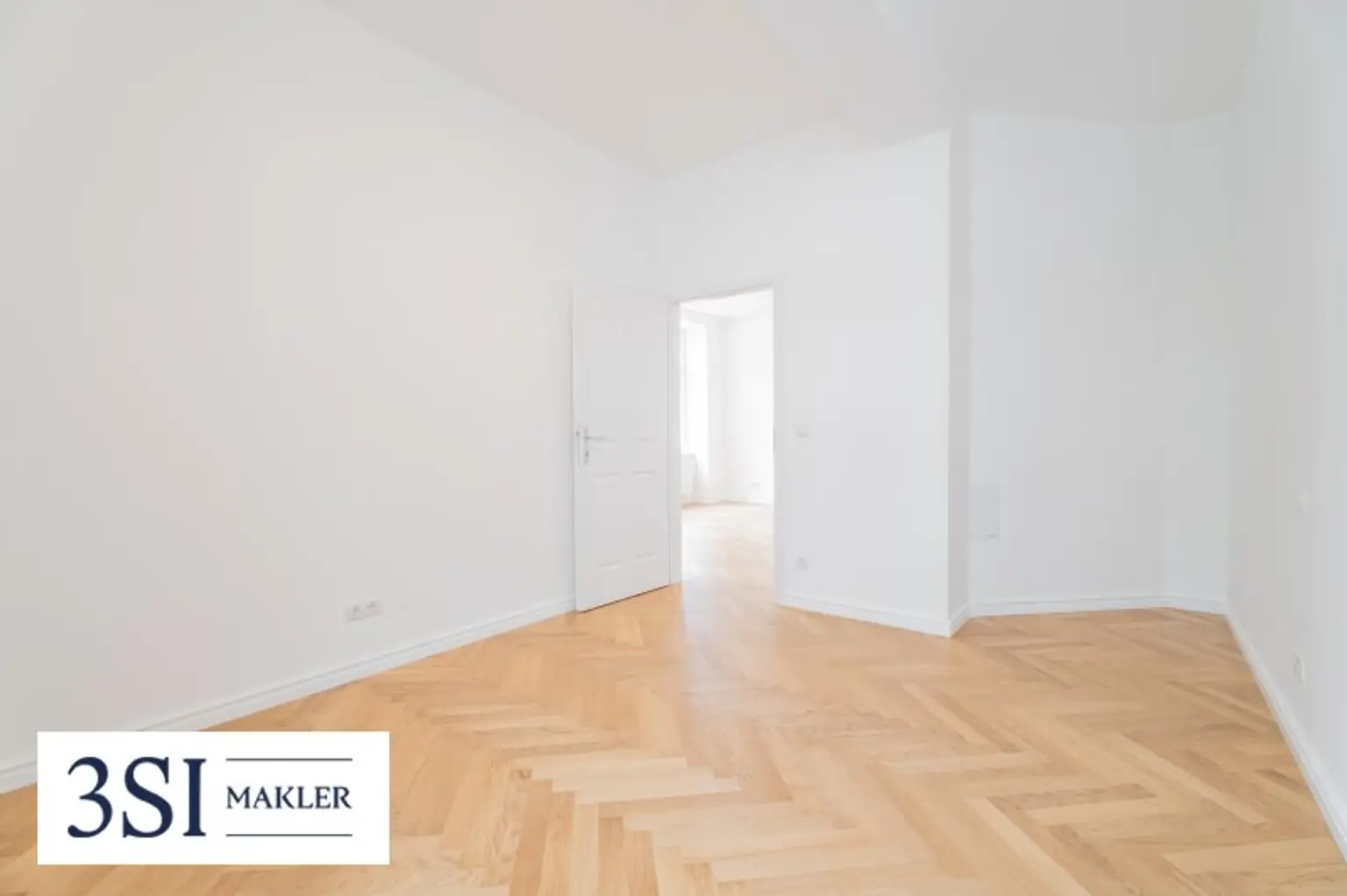 3-Zimmer-Erstbezug mit hochwertiger Ausstattung – Charmanter Altbau in zentraler Lage