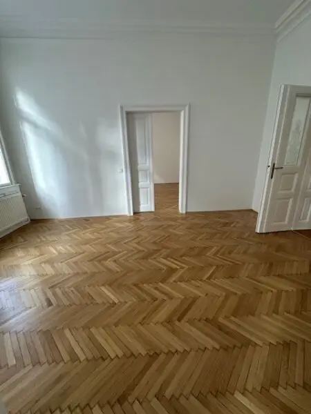 Traumhafte 4-Zimmer-Wohnung im 7. Bezirk