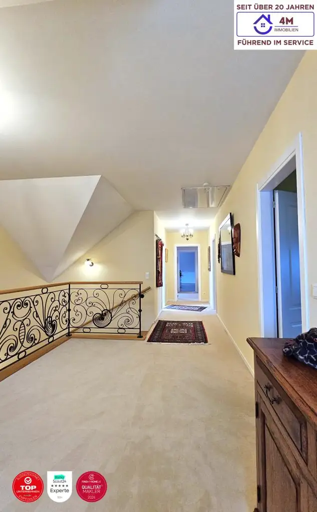 Exklusive Baumeister-Villa  (340 m²) mit PV-Anlage, Doppelgarage & großem Designergarten