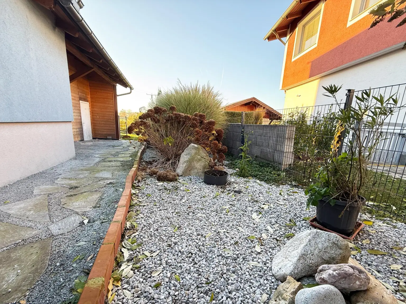 Einfamilienhaus in Ybbs - neuer Wohntrakt zum Fertigstellen inklusive!