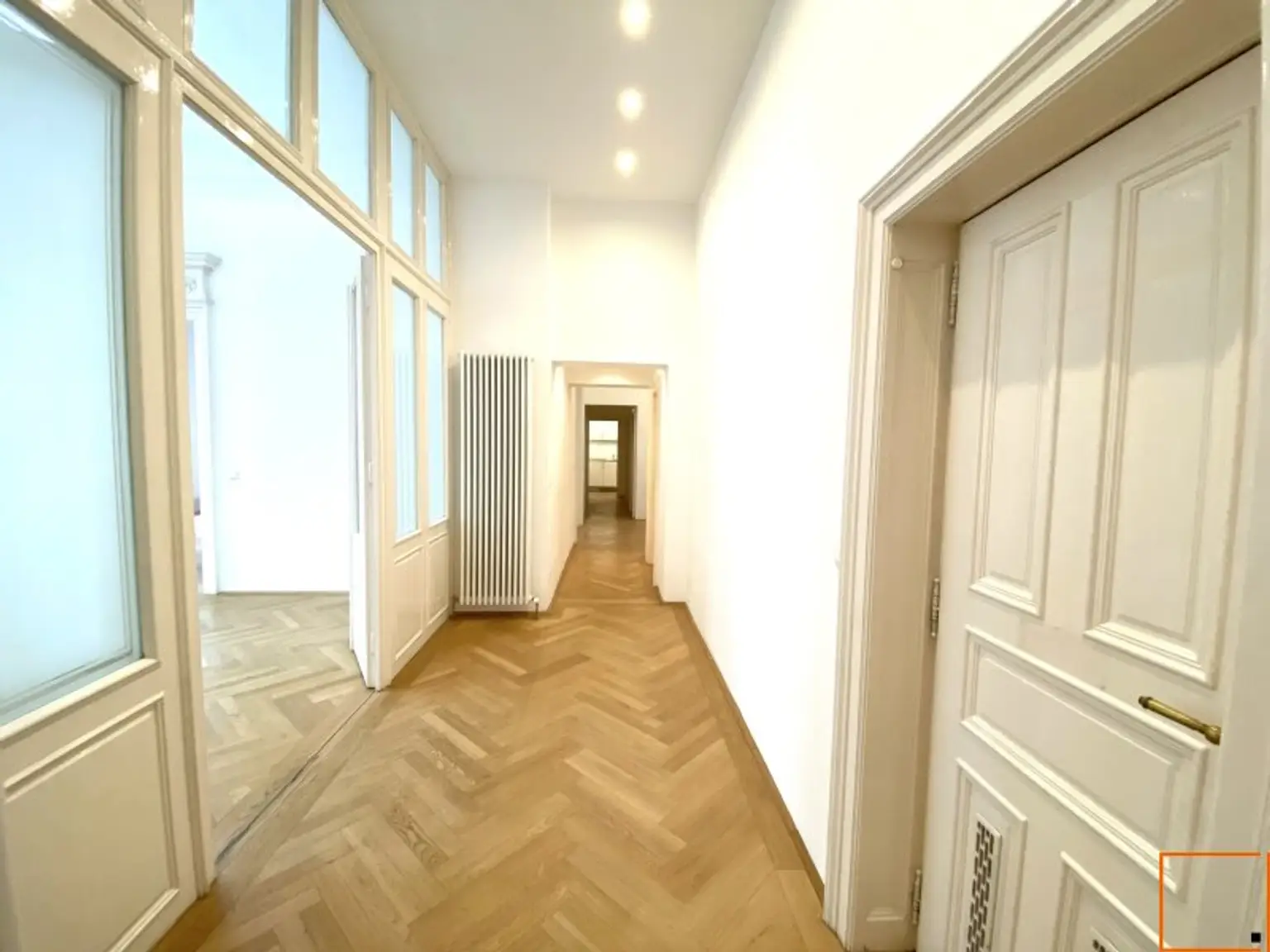 Repräsentatives Altbaubüro bei Schottentor und Votivkirche