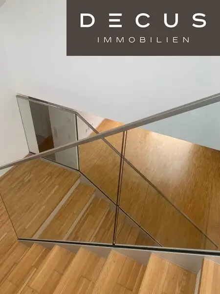 4-ZIMMER | LUXUS IM HERZEN DER STADT | TRAUMHAFTE DG-WOHNUNG | ROOFTOP-TERRASSE - AB SOFORT