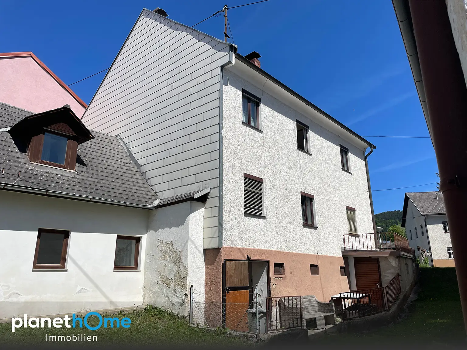 Rueckseite vom Haus