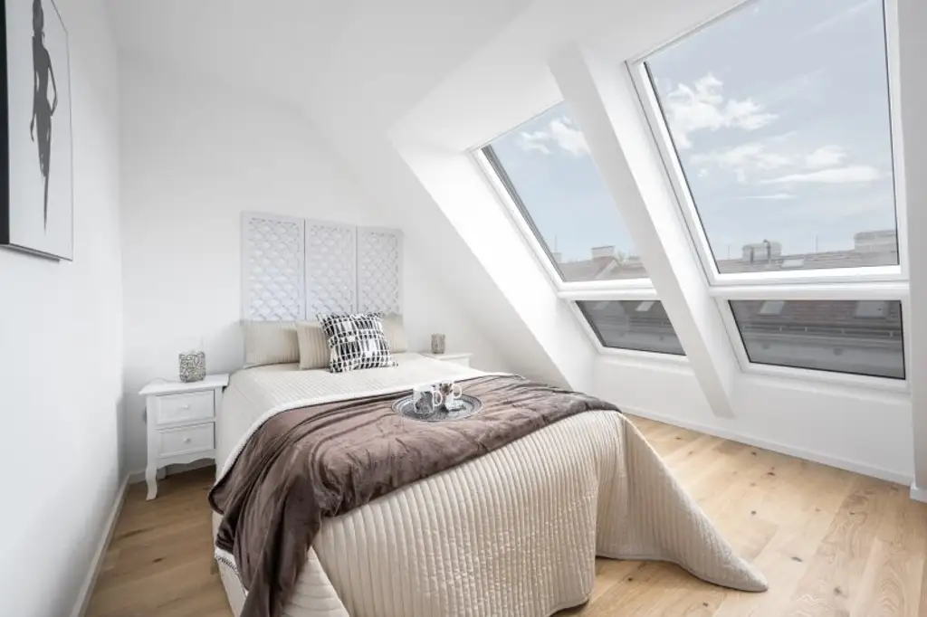 2 Zimmer Dachgeschoss mit traumhafter Dachterrasse