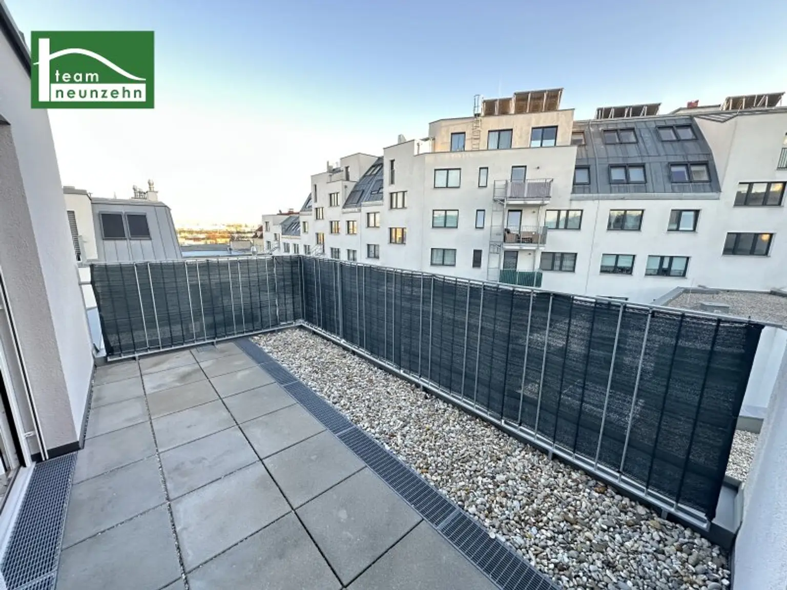 Neuwertige 3-Zimmer-Wohnung mit Balkon beim FAC-Platz – Nur 3 Minuten zur S-Bahn, verfügbar ab Jänner