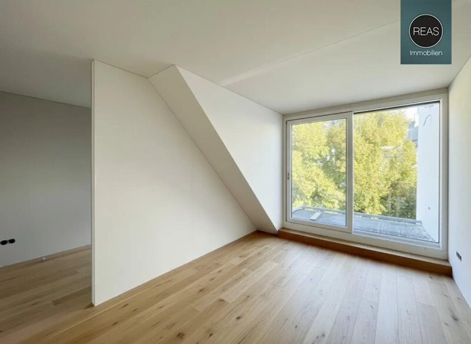 Erstbezug: Atemberaubendes Dachgeschoss - Apartment (klimatisiert) mit 3 Terrassen und hochwertiger Ausstattung im Trendbezirk Ottakring!