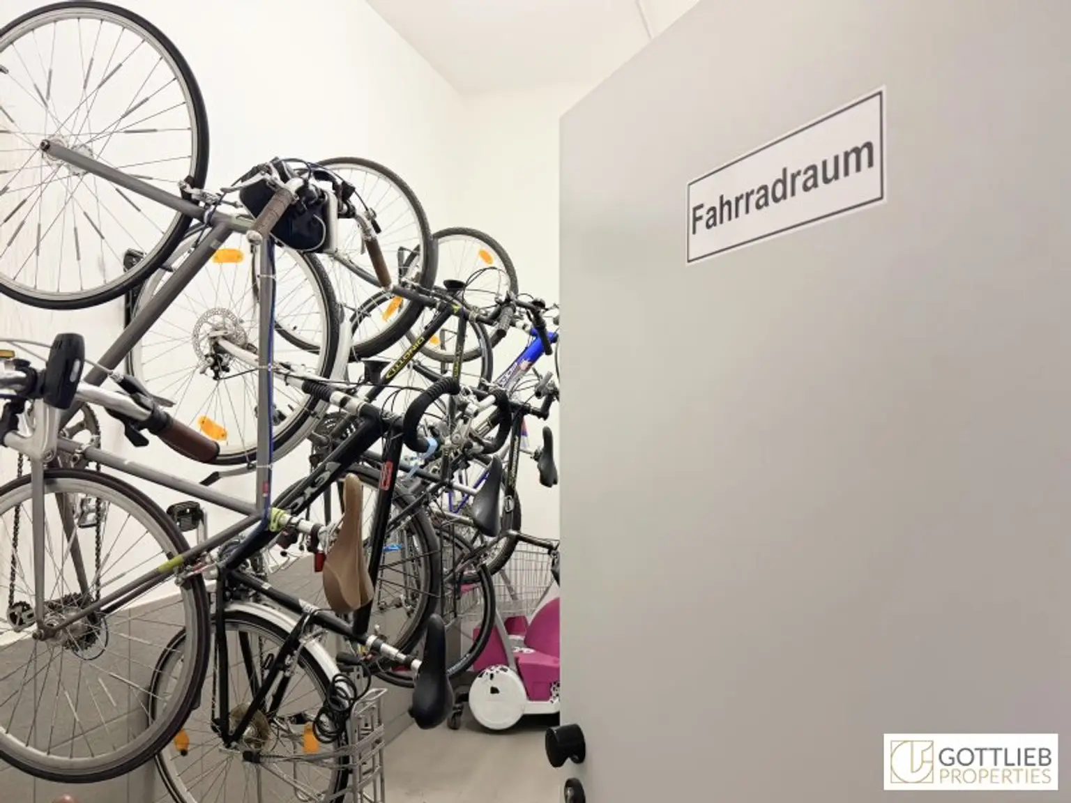 Bestlage Döbling! Sonniges 3-Zimmer-Altbau-Apartment in Stockwerkslage