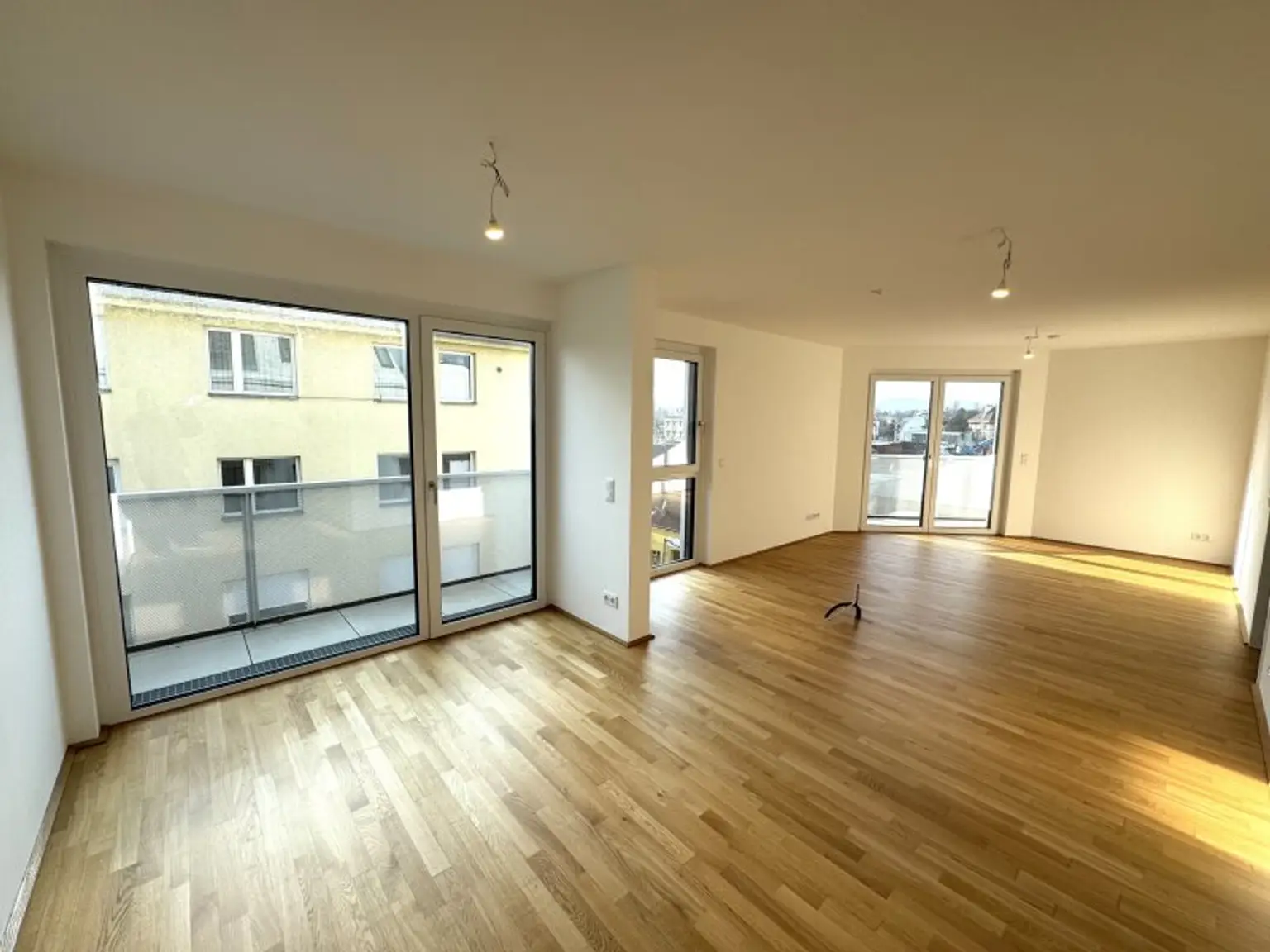 WOHNEN UND GENIESSEN IM SÜDWESTEN VON WIEN! PERFEKTE INFRASTRUKTUR – NÄHE SCHÖNBRUNN!