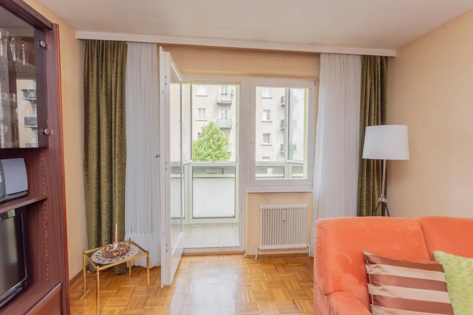 Loggia-Wohnung im 3. Liftstock nahe Millenium City u. Donauinsel