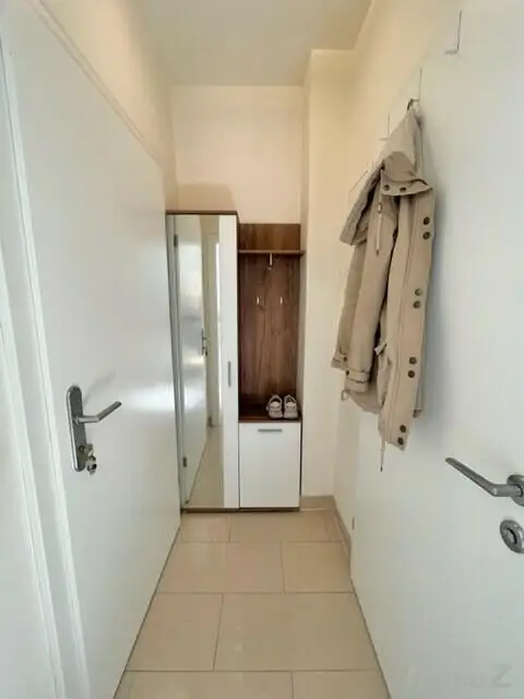 Sonnige, gepflegte Garconniere - Nähe FH, 3. OG ohne Lift - ab sofort