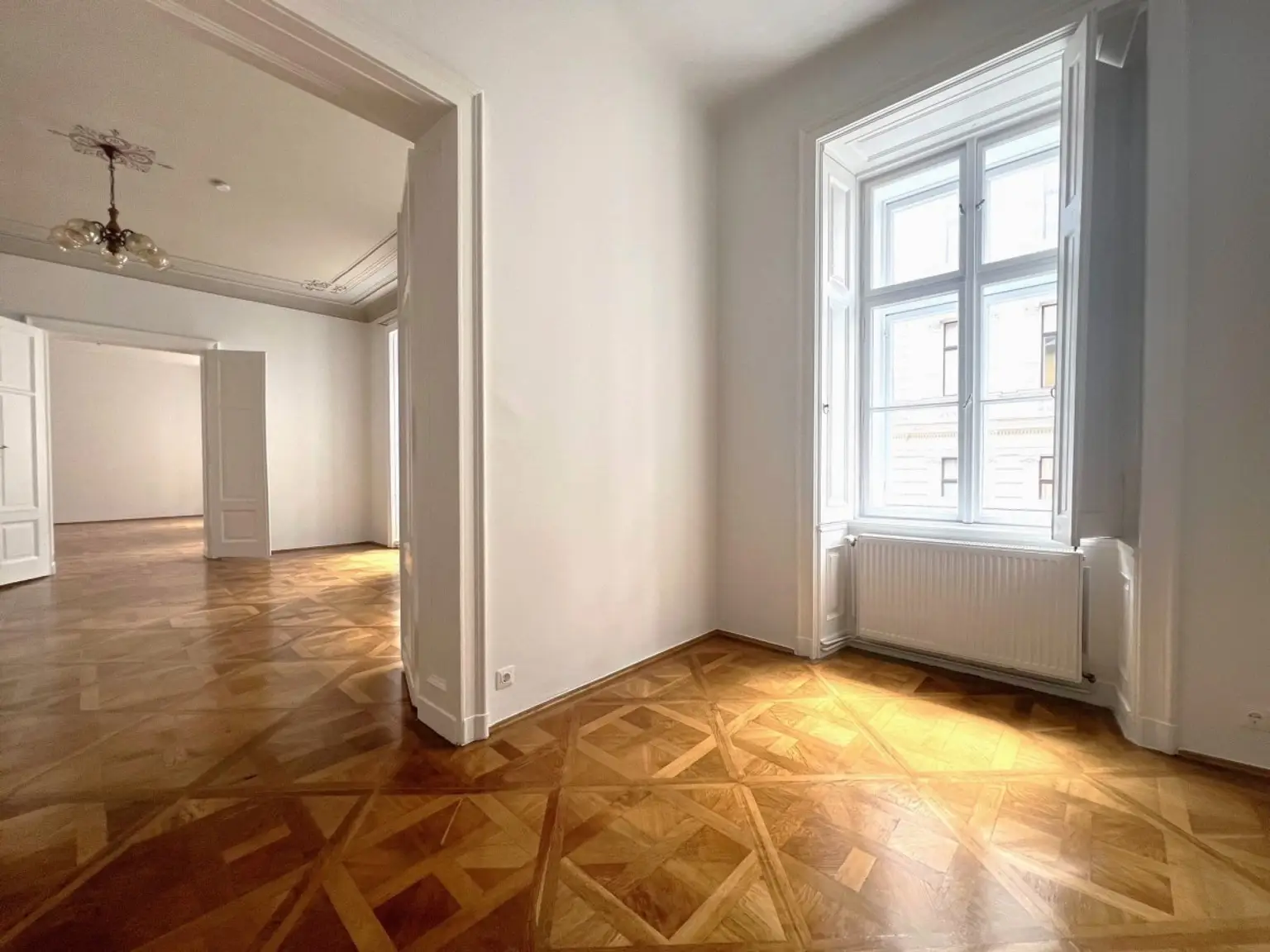 9 | ++ NEU ++ TRAUMHAFTE VIER Zimmer ALTBAUWOHNUNG | Prima Service Immobilien