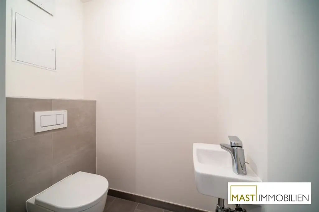 *Beziehbar sofort* 2-Zimmer Wohnung beim Kagraner Platz
