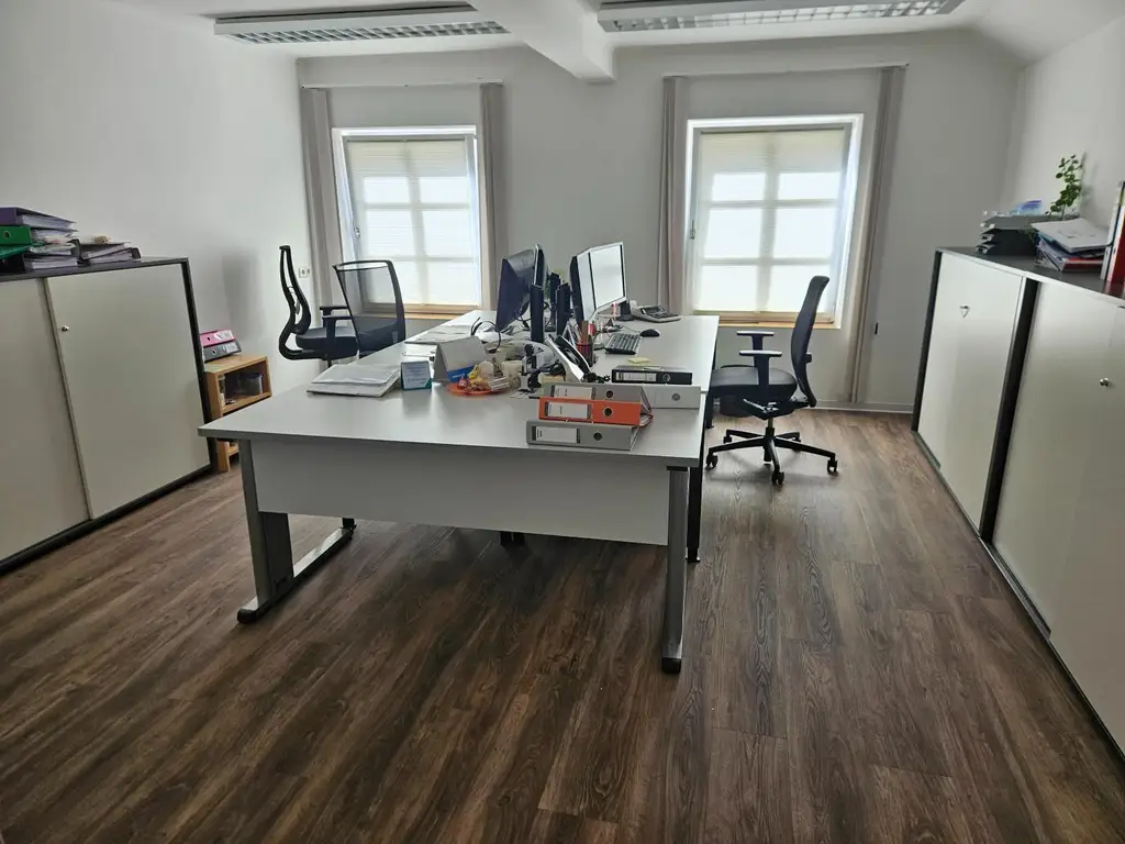 Kanzlei oder 4-Zimmer Wohnung in Braunau Zentrum
