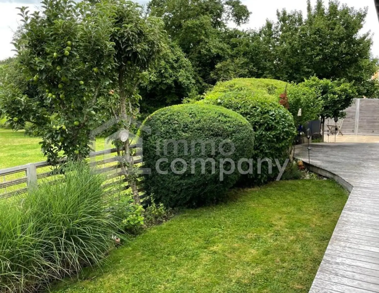 Bungalow in einmaliger Lage in Attersee Ort. 155m² Luxus mit kleinem Garten und großer Terrasse!