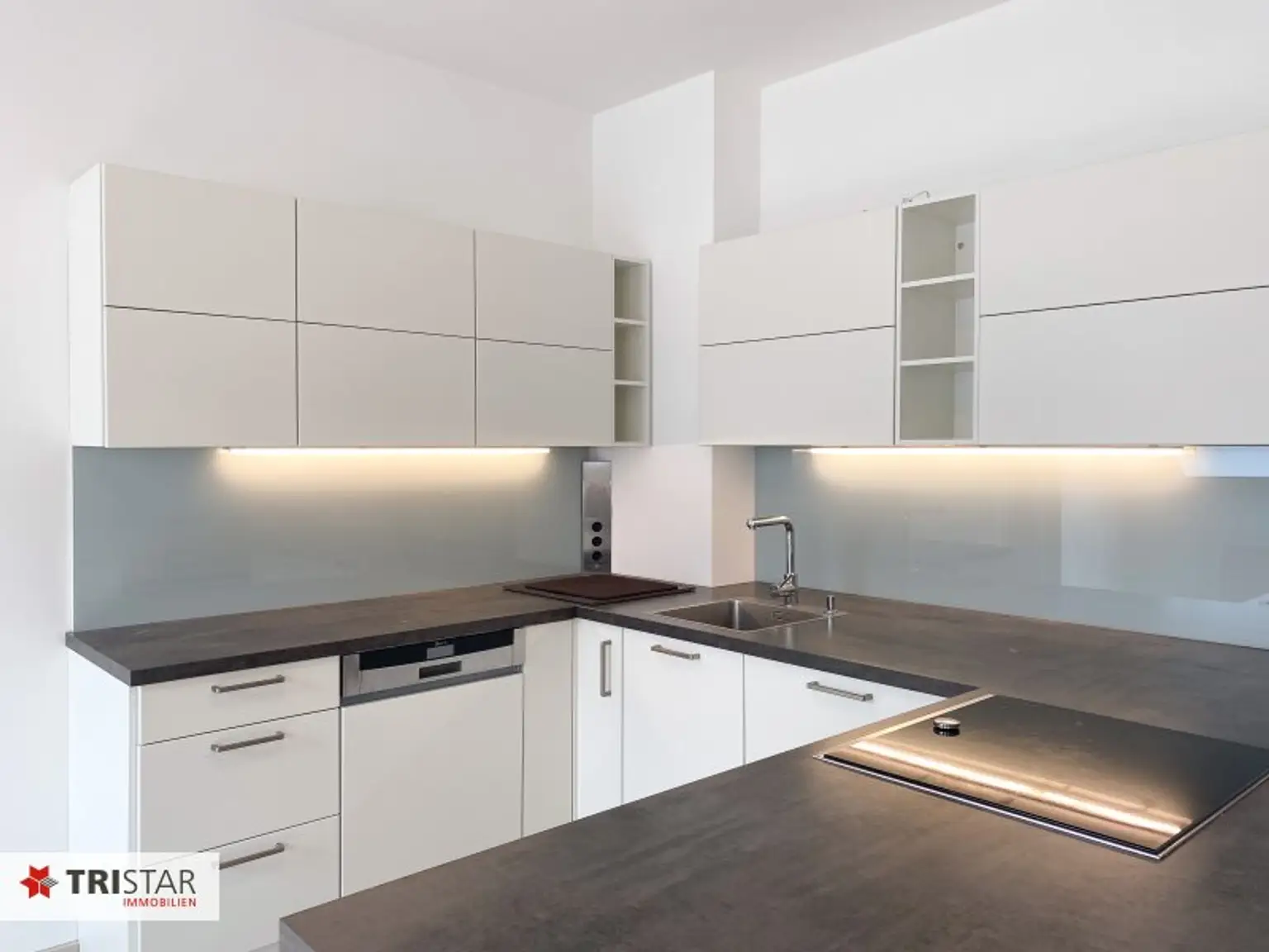 NEU :::I CALL IT HOME – STYLISCHE UND SEHR WOHNLICHE DACHGESCHOSSWOHNUNG MIT TERRASSE IN GUTER LAGE– Kauf in 1100 Wien:::