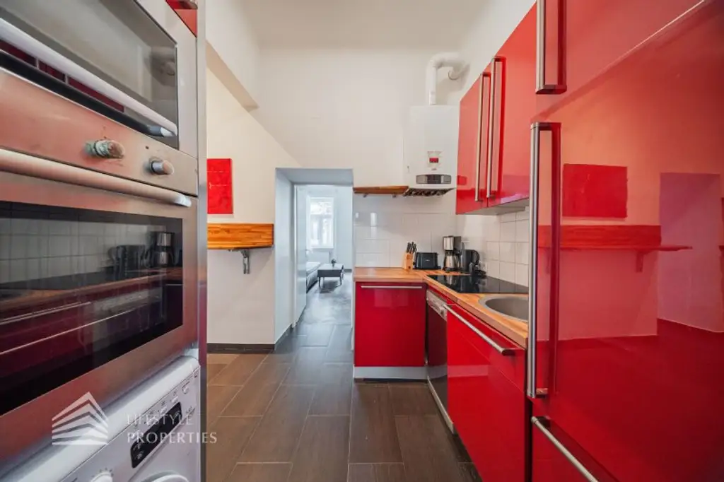 Helle 2-Zimmer Wohnung, Nähe Meiselmarkt