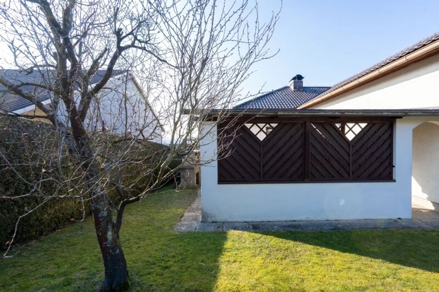 Charmantes Einfamilienhaus mit großzügigem Garten und Pool in Behamberg zu kaufen!