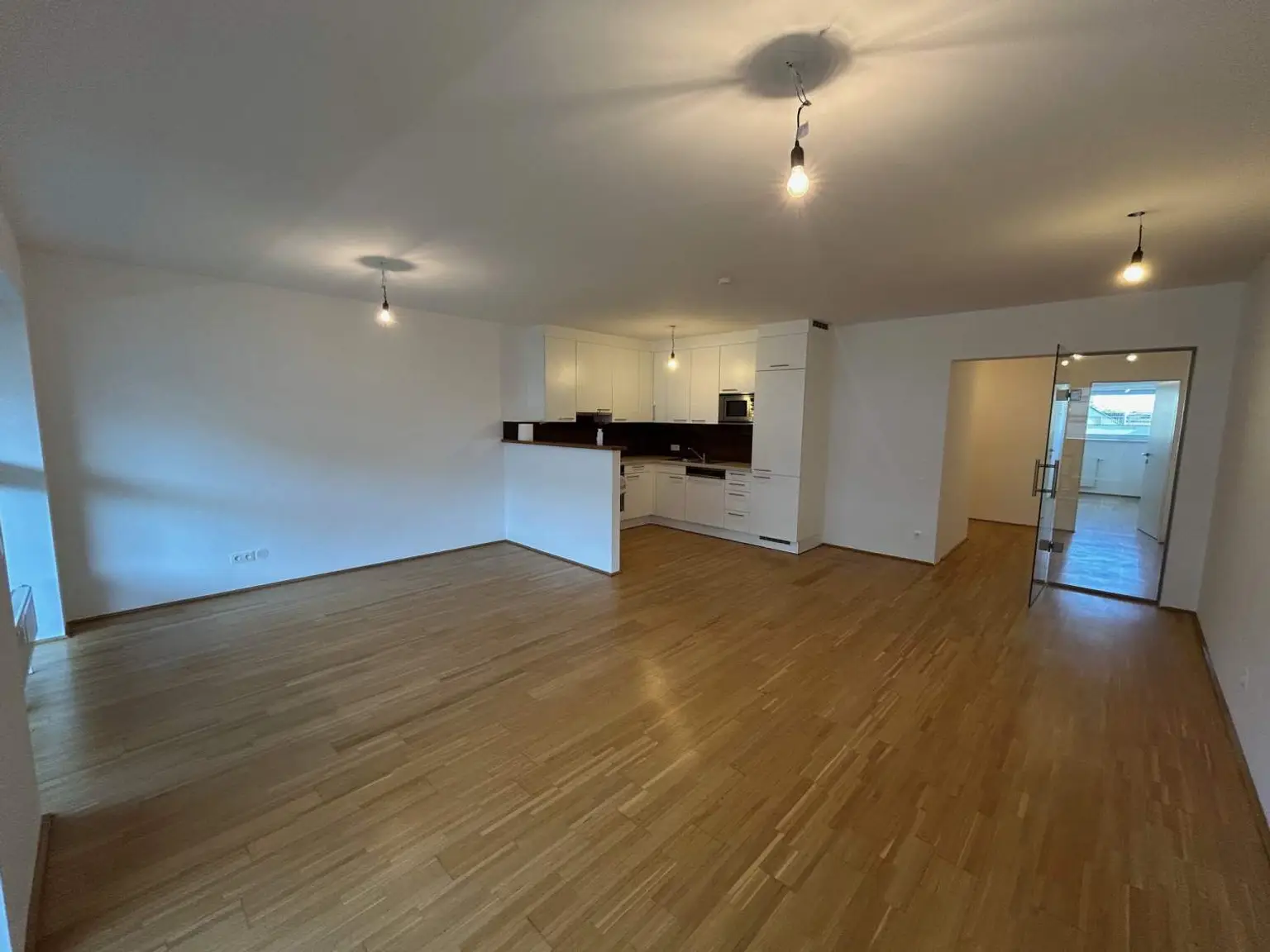 Tolle 4-Zimmer-Wohnung mit großem Balkon und Abstellplatz im 12. Bezirk