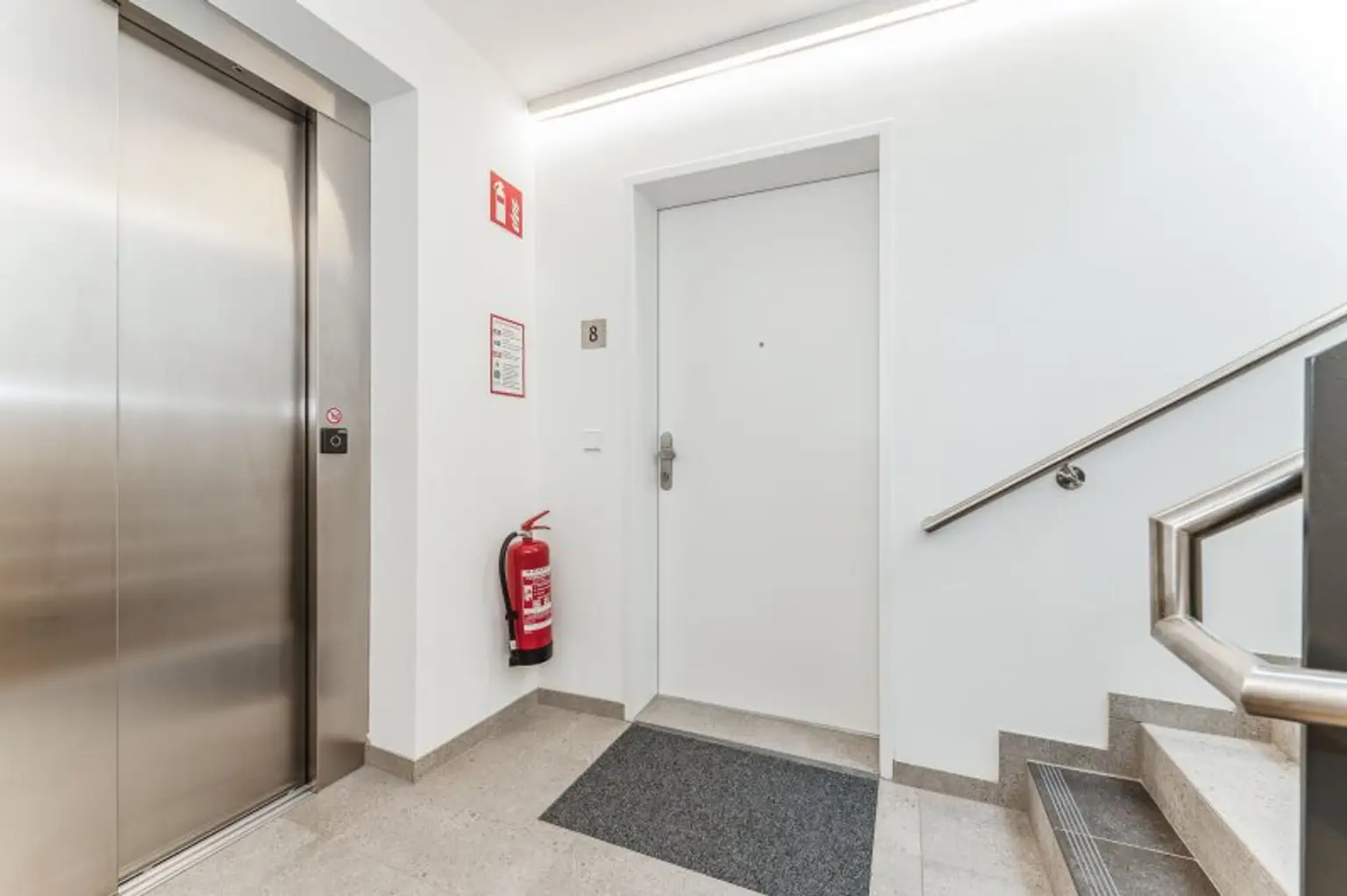 Erstbezug! Großzügige 3-Zimmer-Wohnung mit 2 Terrassen inkl. Stellplatz zu vermieten!