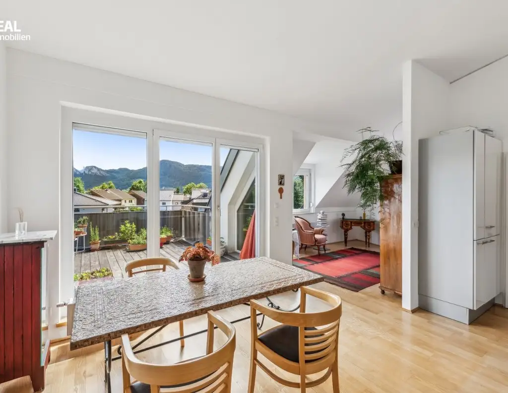 Jung. Grün. Gut angebunden - Stylische Wohnung in Rif