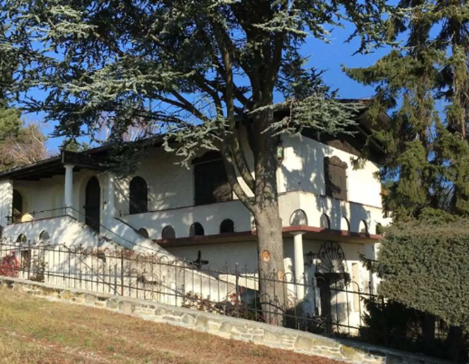 Residenz im Weingebirge – Rückzugsort mit Parkanlage