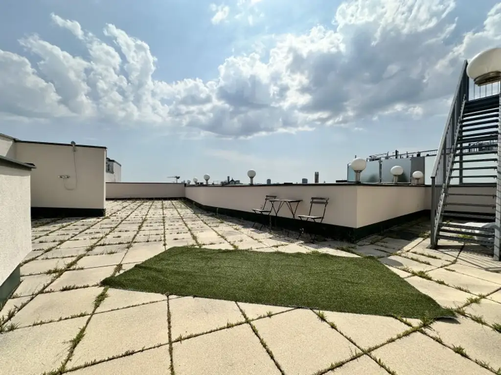PANORAMA-DACHTERRASSE - EXKLUSIVE DACHGESCHOSSWOHNUNG AUF ZWEI EBENEN