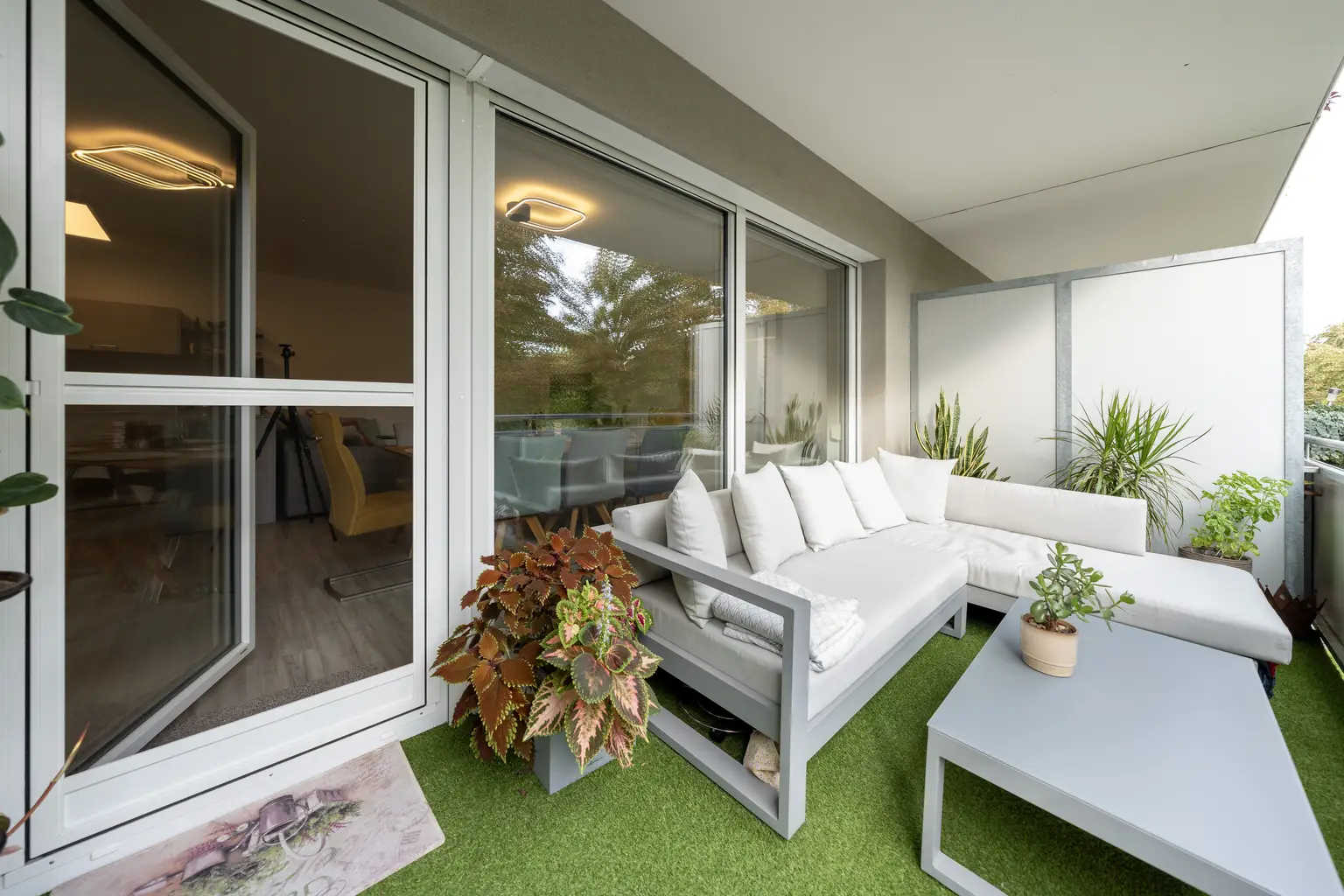 ENTWURF ** Barrierefreie, 3 Zimmerwohnung mit Grünblick, Loggia und Garagenplatz ** ENTWURF