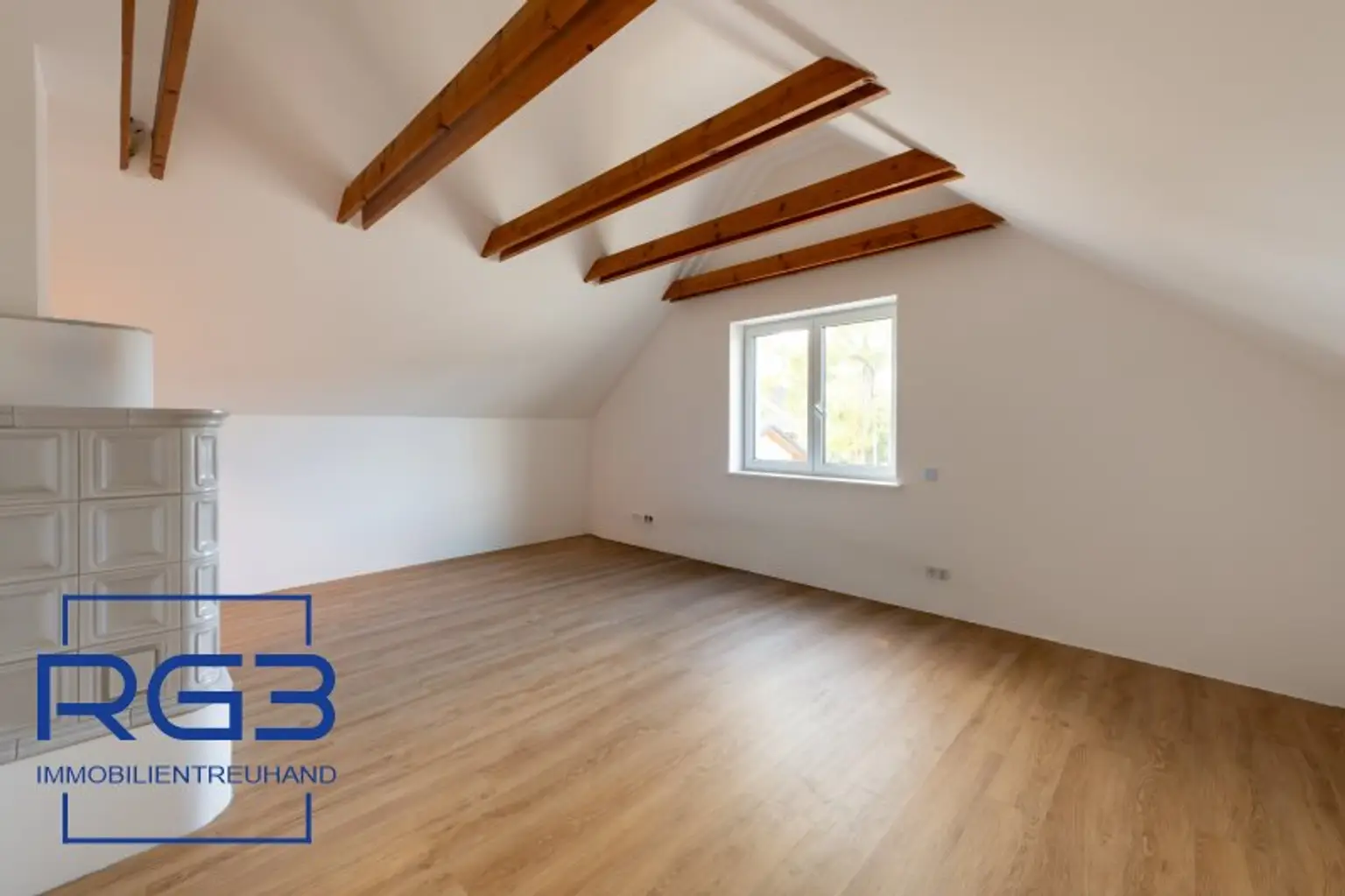 Großes Einfamilienhaus mit großem Garten # Provisionsfrei