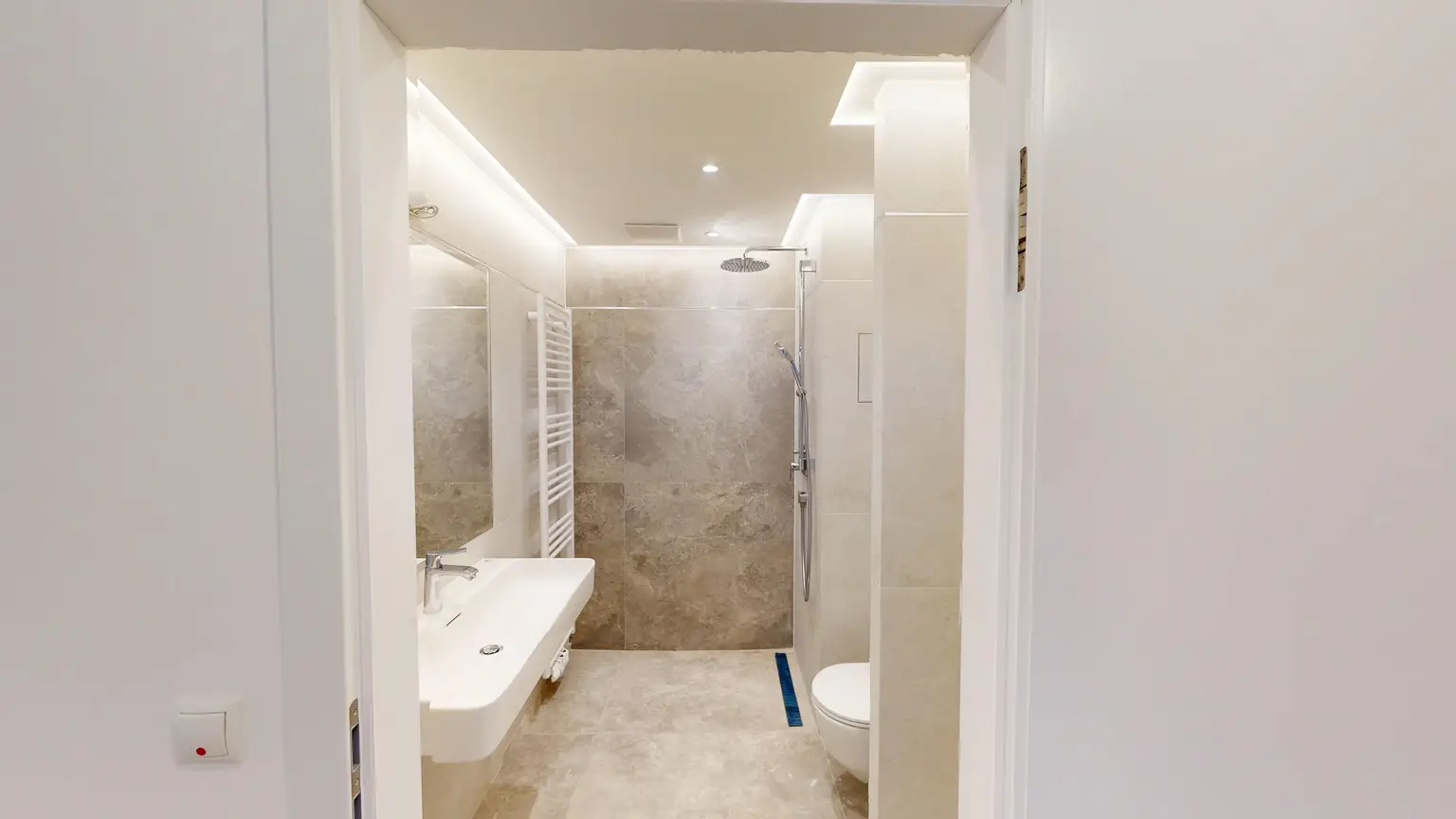 Traumhafter Erstbezug I Nähe Schloß Belvedere I 3 Zimmer