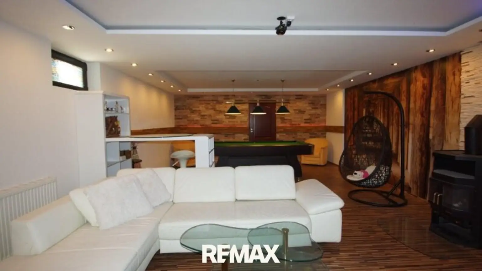 4 Wohnkeller Lounge EFH 2000