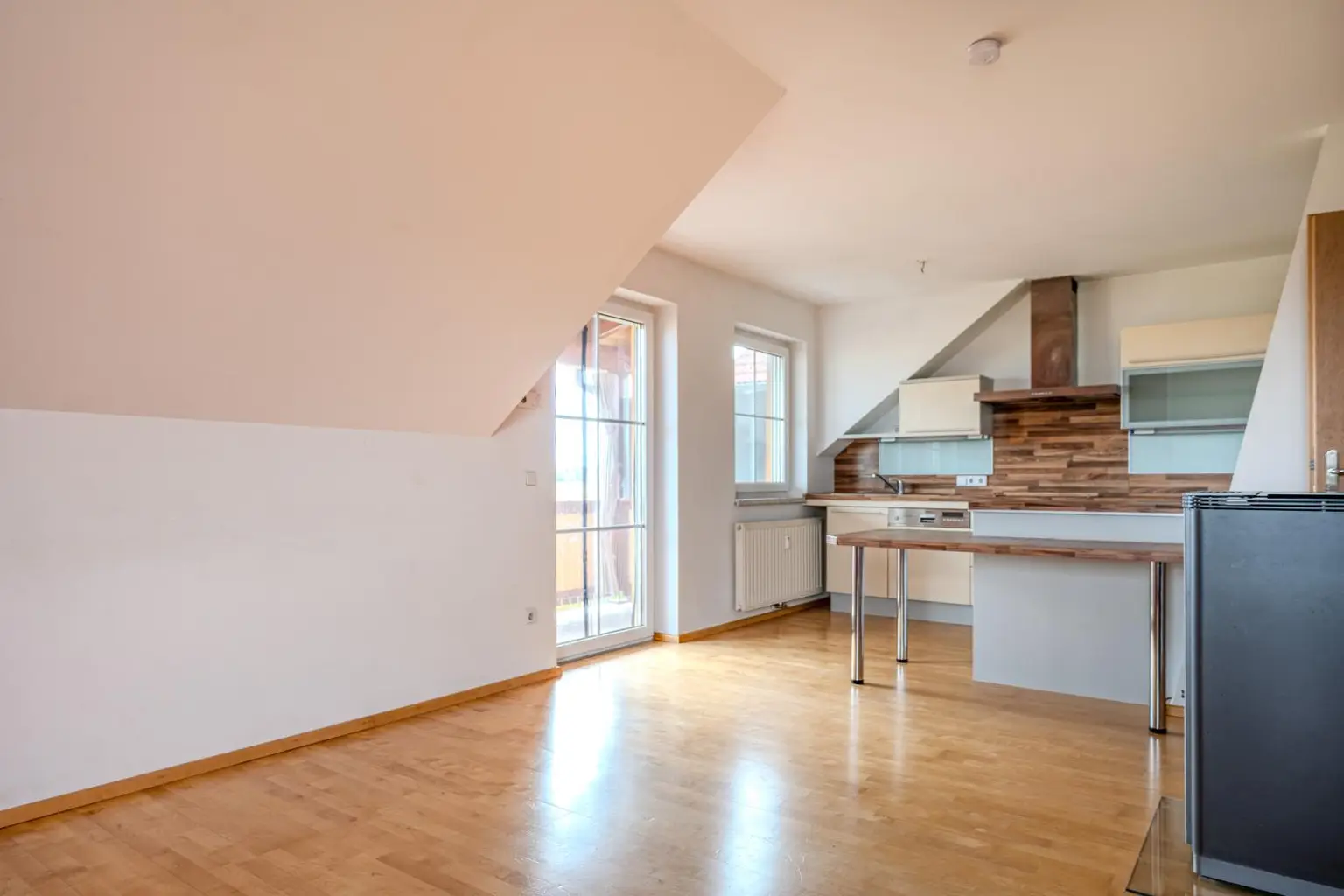 Modernes Wohnen auf zwei Ebenen- Maisonettejuwel in Tillmitsch