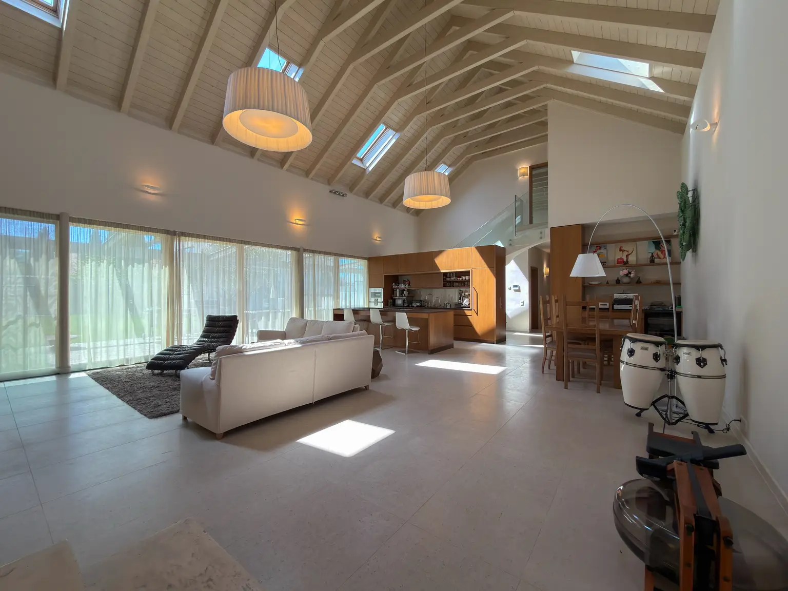 Architektur-Juwel am Neusiedler See: Wenn Großzügigkeit auf absolute Privatsphäre trifft!