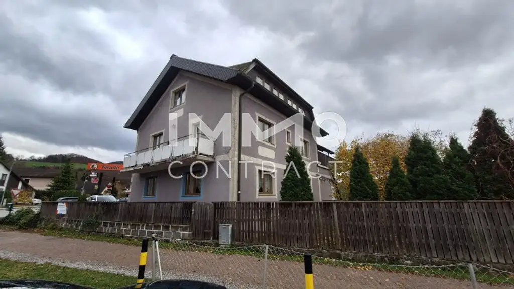 Mehrfamilienhaus in Kirchberg an der Pielach mit 3 Wohneinheiten und Nebengebäude