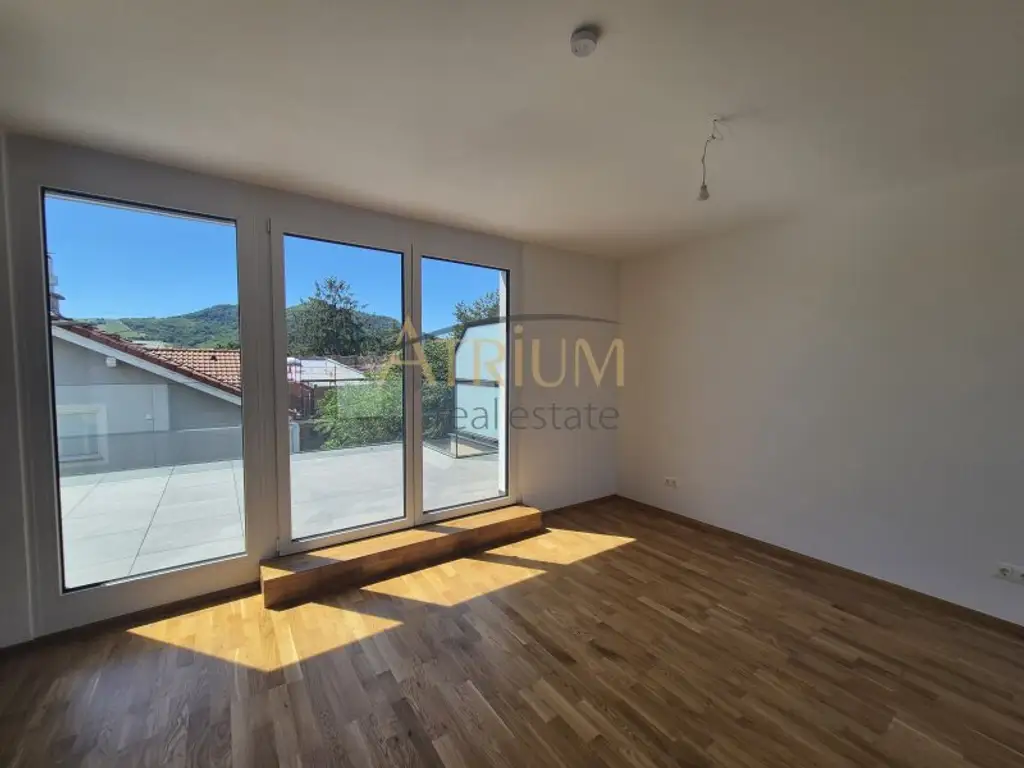 Reihenmittelhaus mit 5 Zimmer, Garten, 2 Terrassen – Erstbezug!