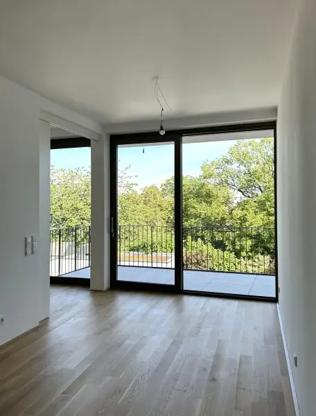 Wunderschöne 2 Zimmerwohnung mit großem Balkon im Zentrum