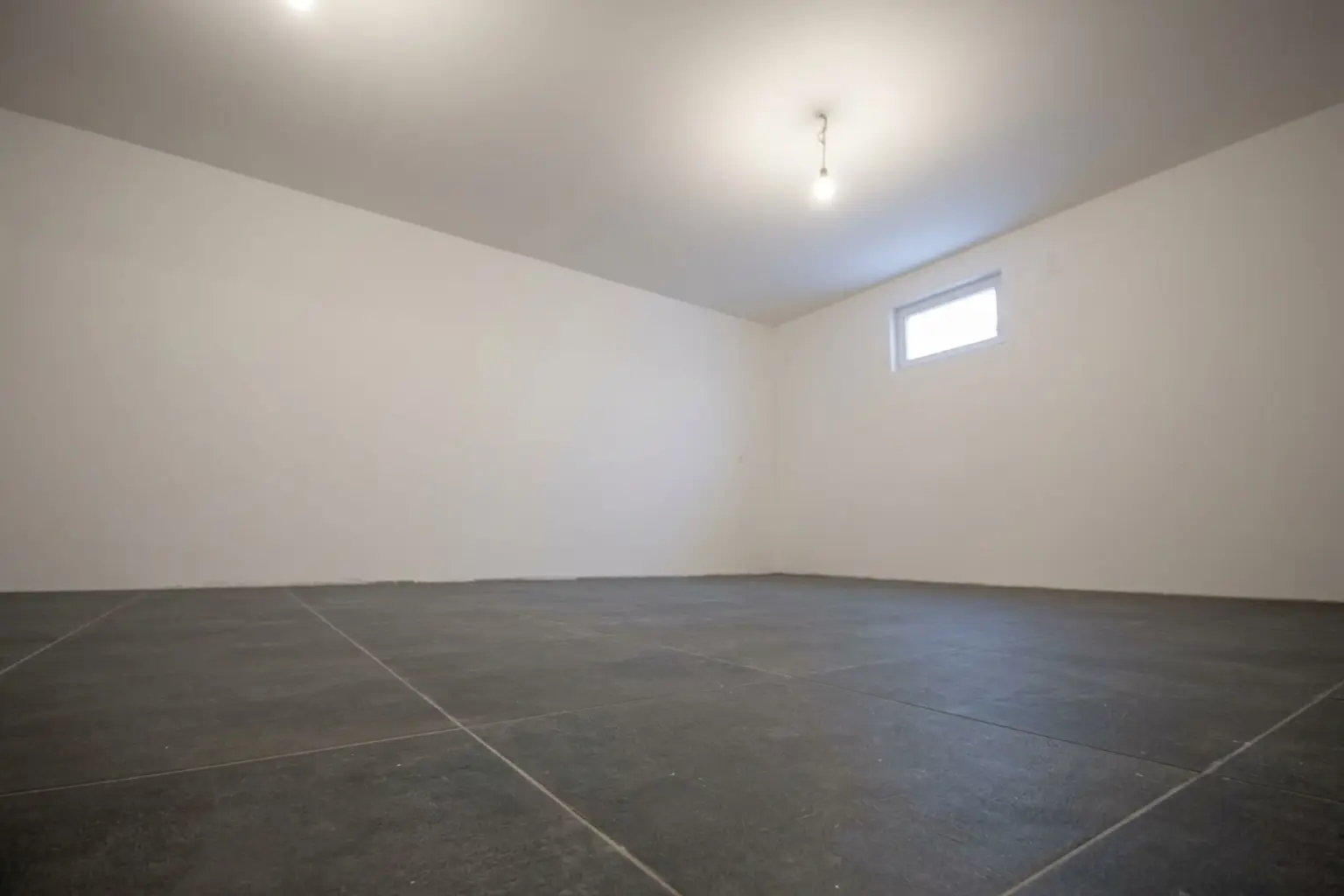 Neuwertige Doppelhaushälfte in Gänserndorf - 4 Zimmer, Keller, Garten, Terrasse, 2 Stellplätze!
