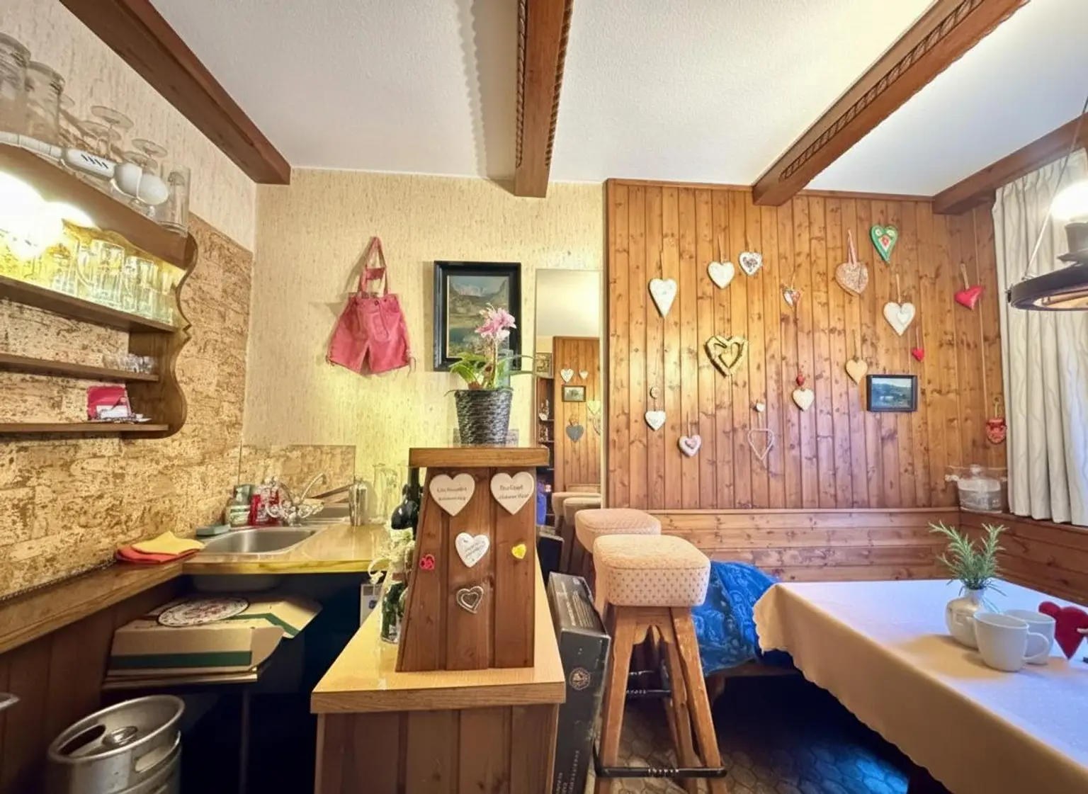 urige Bar, EG