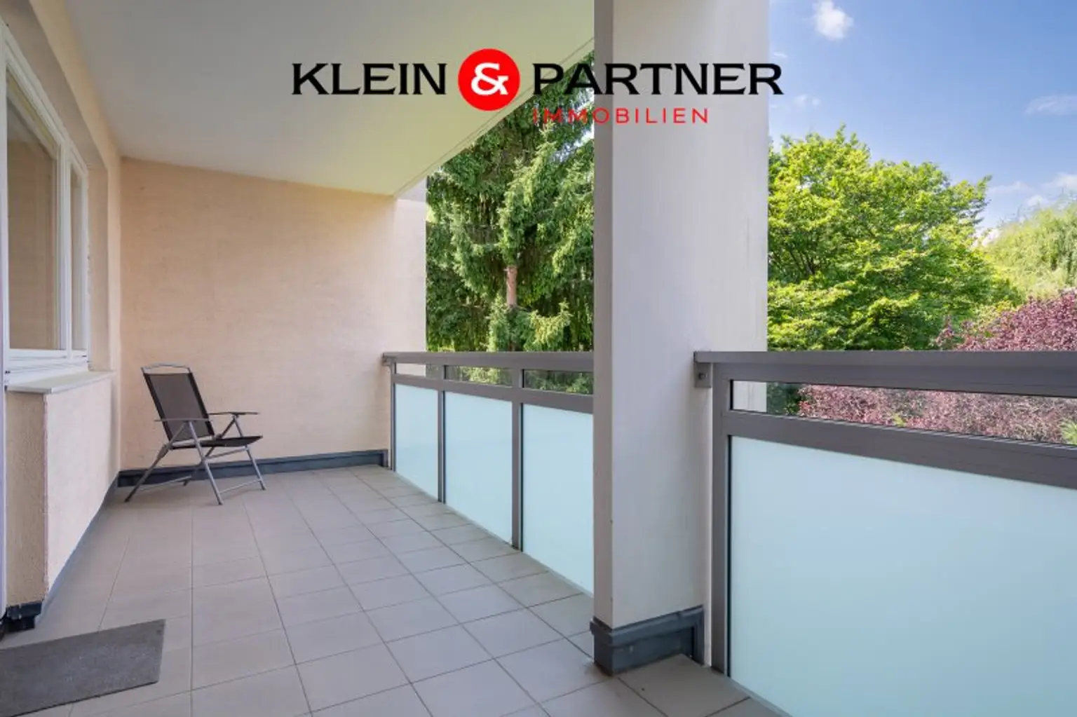 Heller 3-Zimmer-Wohntraum mit Loggia in Grünruhelage!