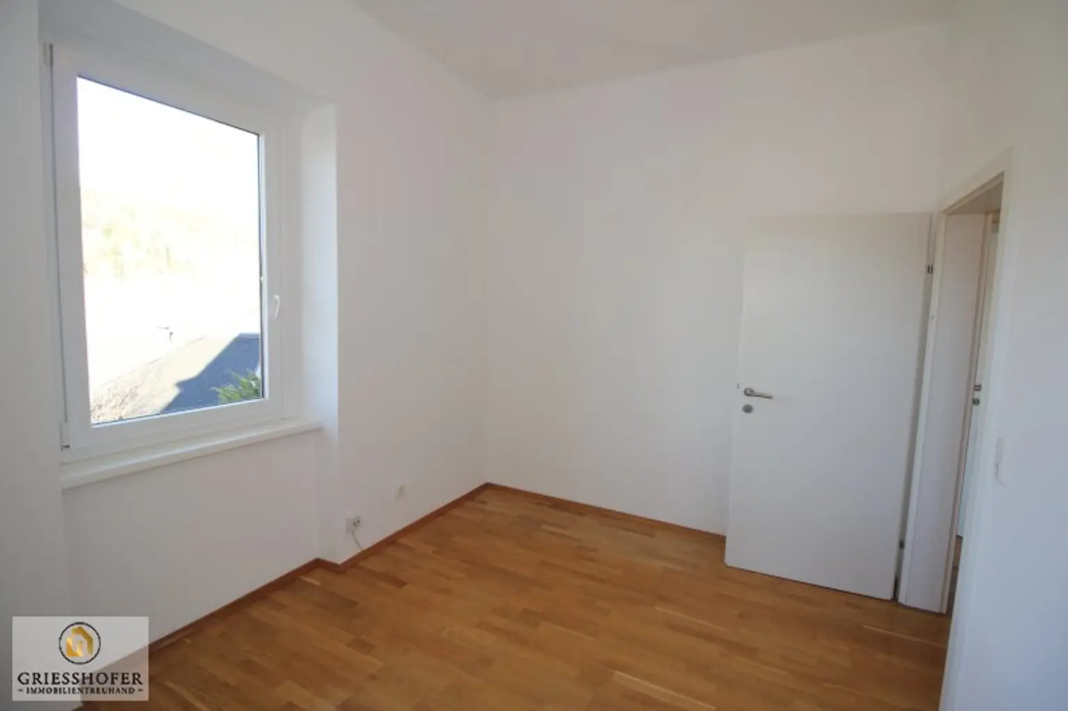 Helle und neuwertige 2 - Zimmer Wohnung in Bad Aussee