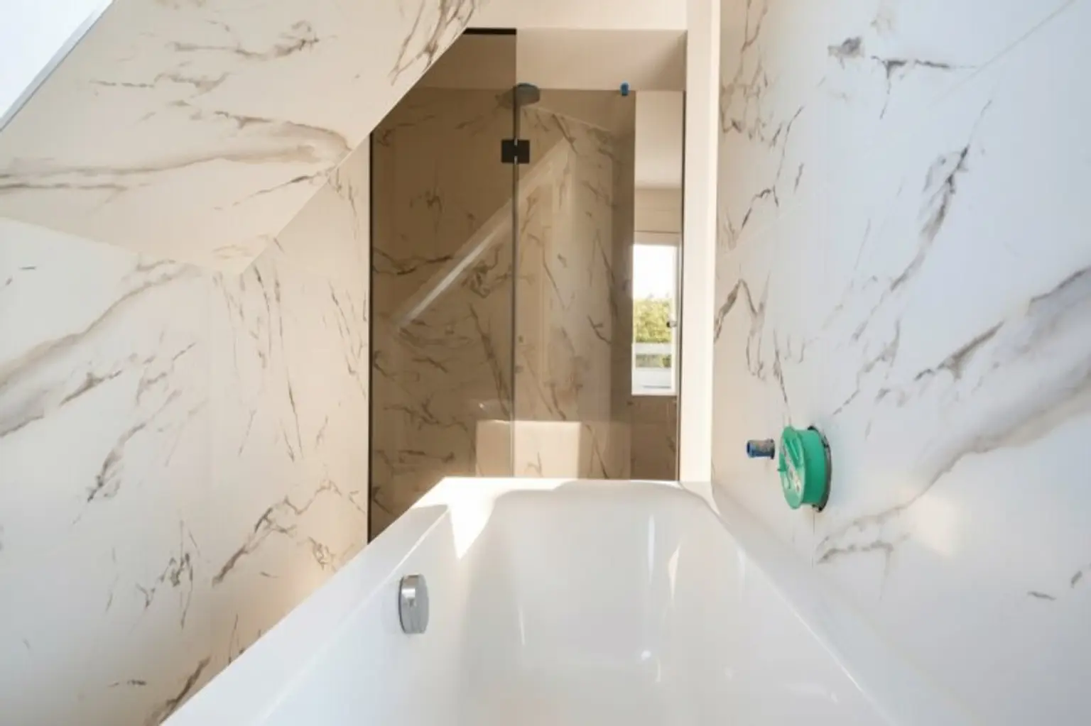 THE UNIQUE HILL SIDE RESIDENCES