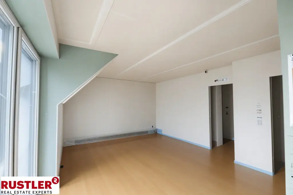 3-Zimmer-DG- Wohntraum mit Balkon - Nähe Kutschkermarkt