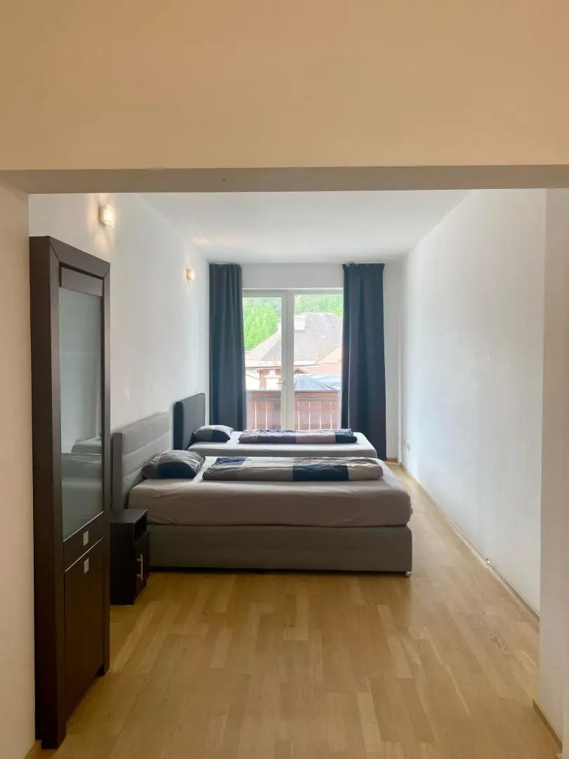 Schlafzimmer 1