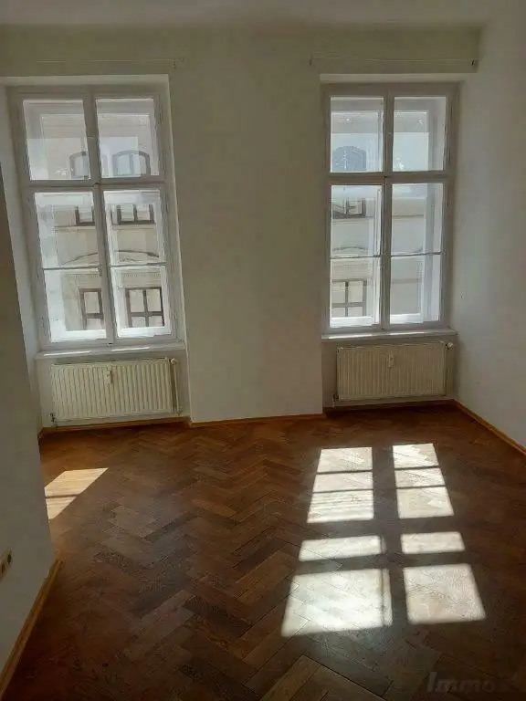 Provisionsfrei: perfekte 3er-WG mit extra Wohnzimmer und Ess-Küche in zentraler Lage zwischen UNI und TU - Alberstraße