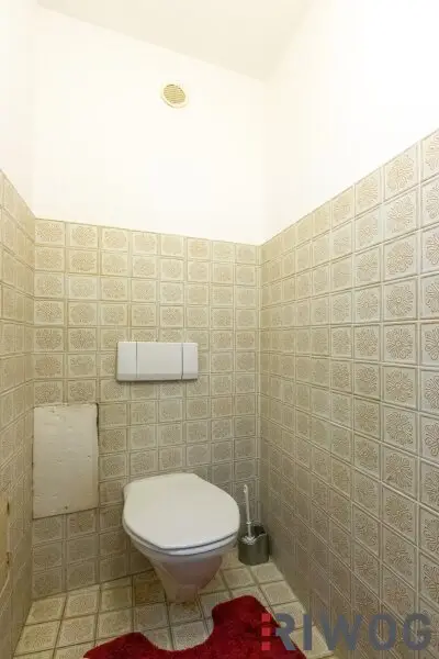 SEHR RUHIG // TOP LAGE NAHE U-BAHN // Sanierungsbedürftig