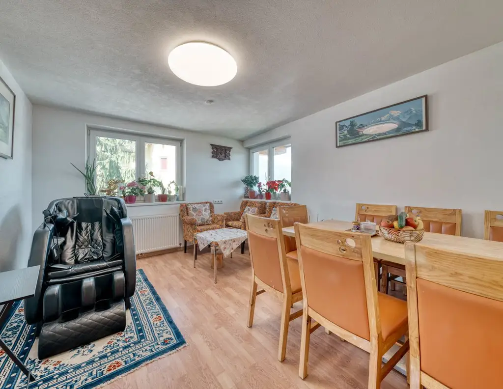 Wohnoase in Mutters: Großzügiges Mehrfamilienhaus mit 3 charmanten Wohnungen - Ideal für Großfamilien!