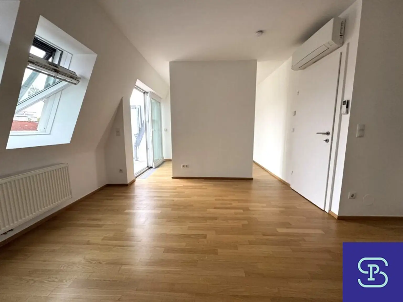 Provisionsfrei: Klimatisierte 35m² DG-Wohnung + 9m² Terrasse mit Einbauküche - 1100 Wien