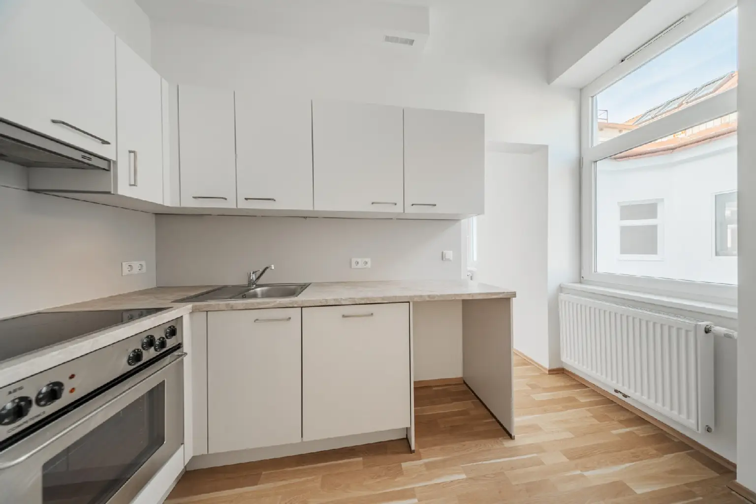 Charmante, renovierte Ein-Zimmer-Wohnung in ruhiger Hoflage!